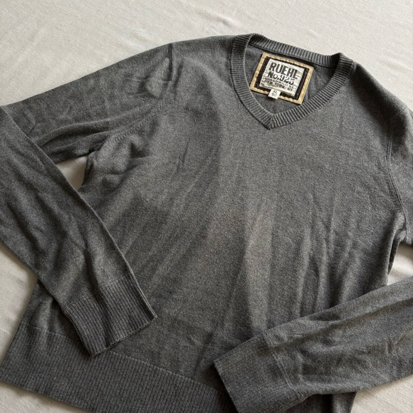 Ruehl No.925 Gray V-Neck Wool Blend Sweater XL | Classic Knit - Picture 3 of 6